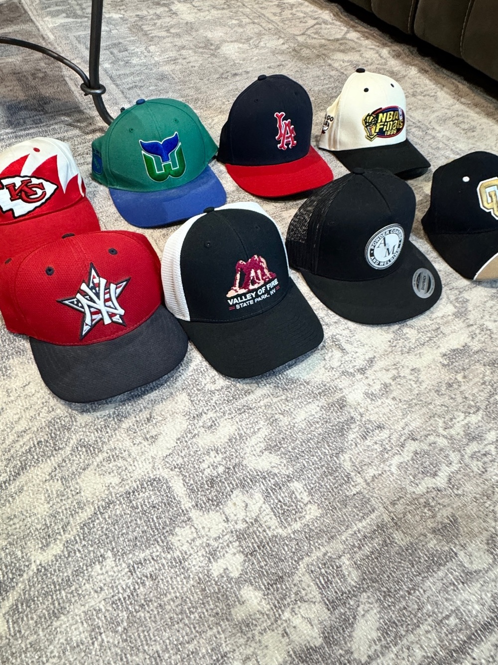 Lot of 8 Vintage NFL & Baseball hats , Caps KC , Bulls etc